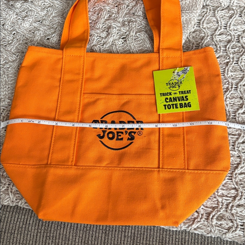 🔅5/$20 Trader Joe’s limited edition 2025 Halloween tote - Picture 2 of 3